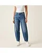 Women's barrel jeans, made to measure, worn on a model