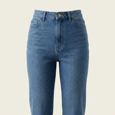 Close-up render of high-rise jeans with the waistband at the navel