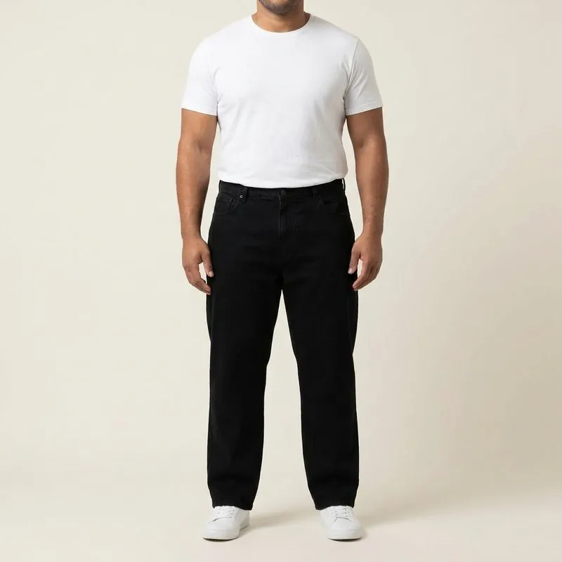 Relaxed jeans worn by a man with a rhomboid body shape
