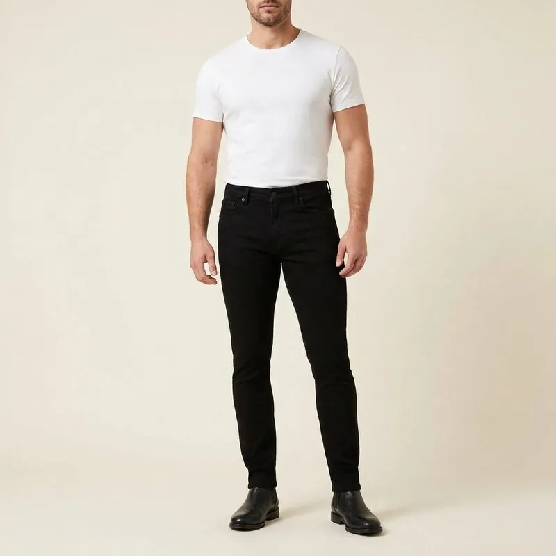 Skinny jeans worn by a man with a trapezoid body shape