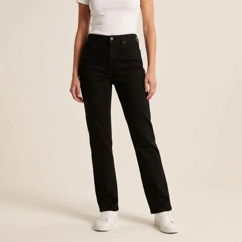 Straight jeans worn by a woman with an ectomorph body type