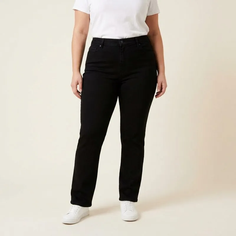 Straight jeans worn by a woman with an endomorph body type