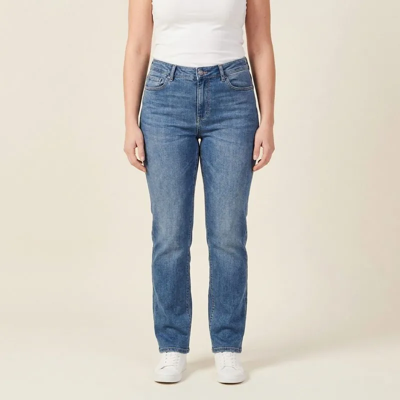 Straight jeans worn by a woman with a trapezoid body shape