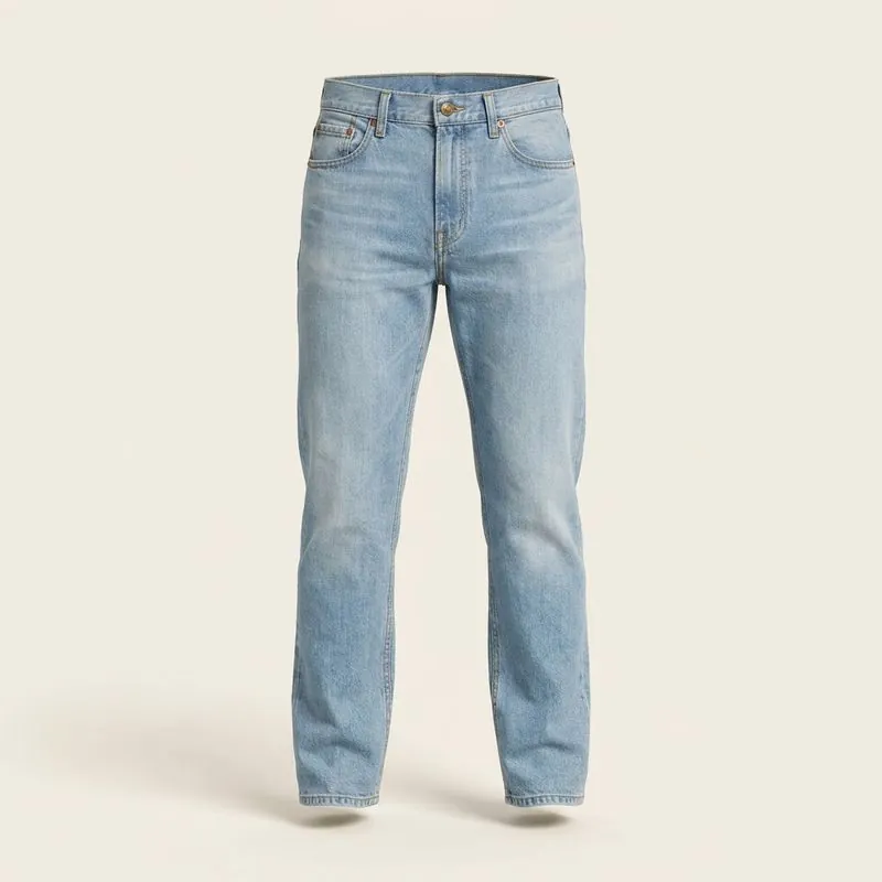 Straight jeans in light wash, front