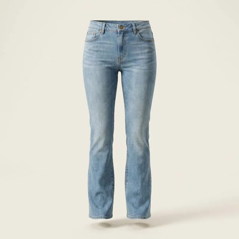 Bootcut jeans in light wash, front