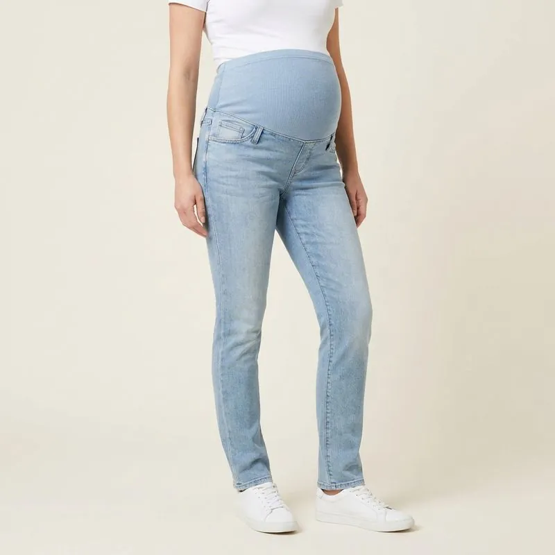 Maternity jeans, light wash, worn on a model