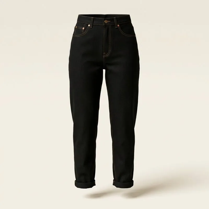 Mom jeans in black wash, front