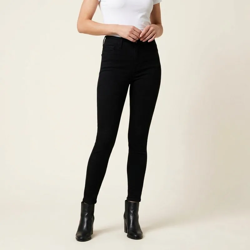 The Skinny – Women's Custom Jeans in black, worn on a model