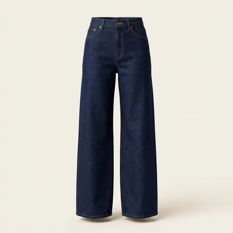 Wide Leg jeans in dark wash, front